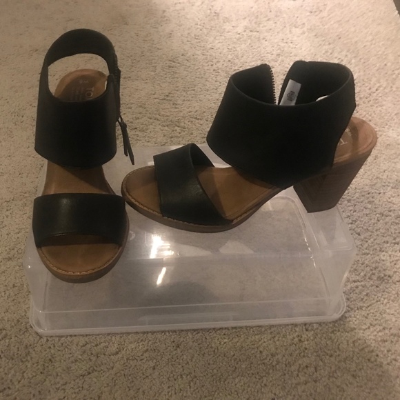 Toms Shoes - Toms block heel sandal